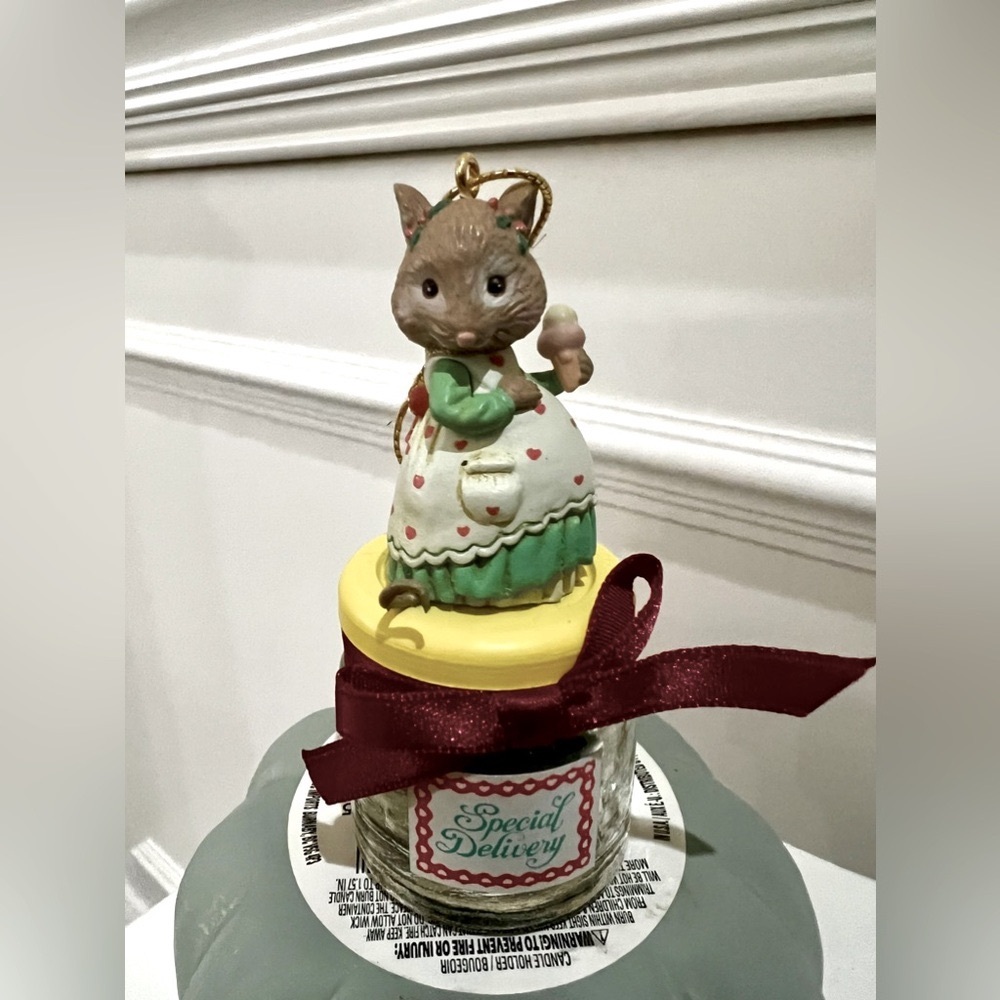 Vintage Christmas ornaments, Merry Mother-to-Be, Enesco Treasury, 1991.